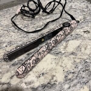 Evalectric French Lace Classic Styler 1.25" Ceramic Plates Hair Straightener EUC